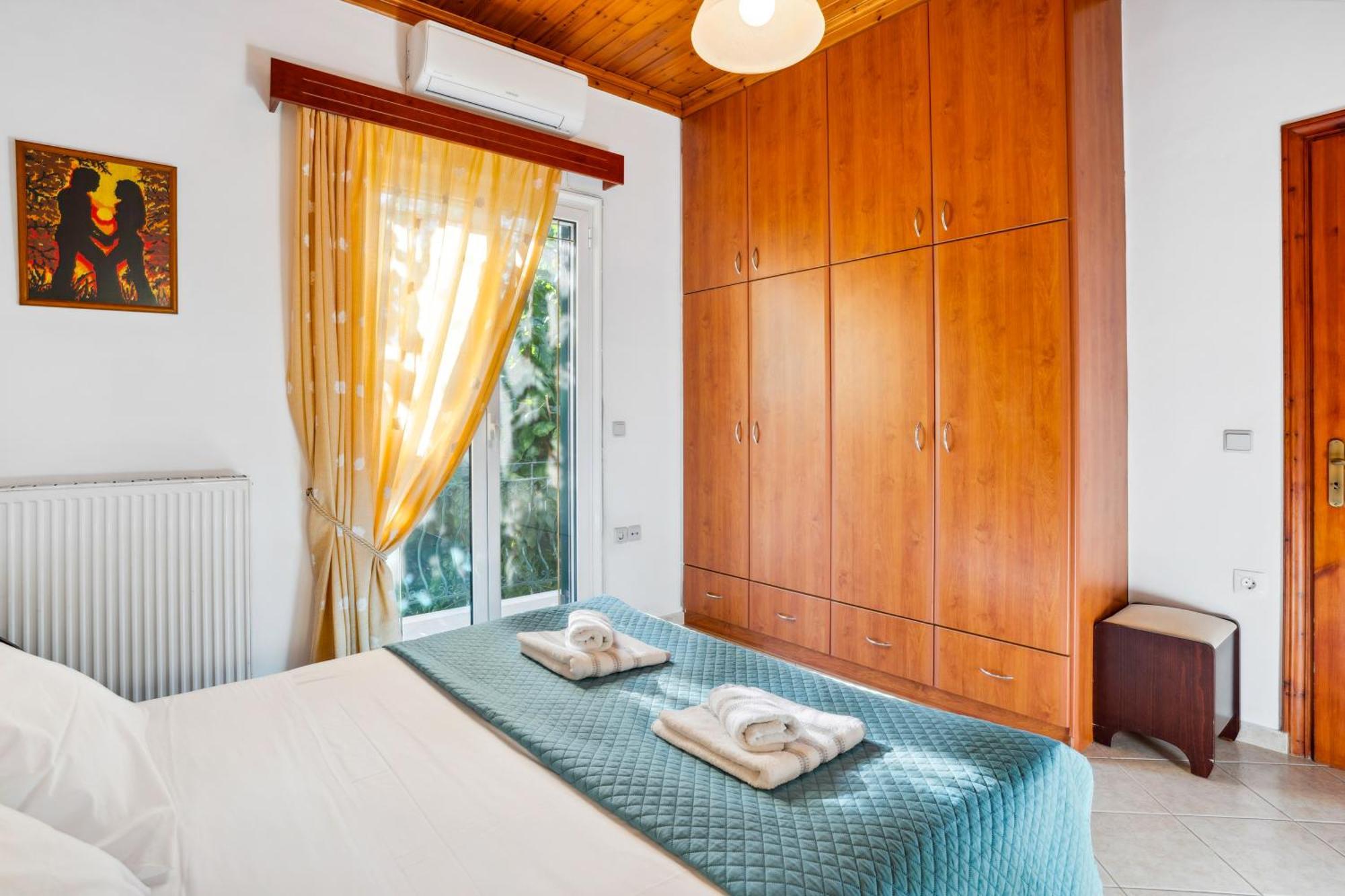 Verani Residence Parking Balcony Playground Sivros Bagian luar foto
